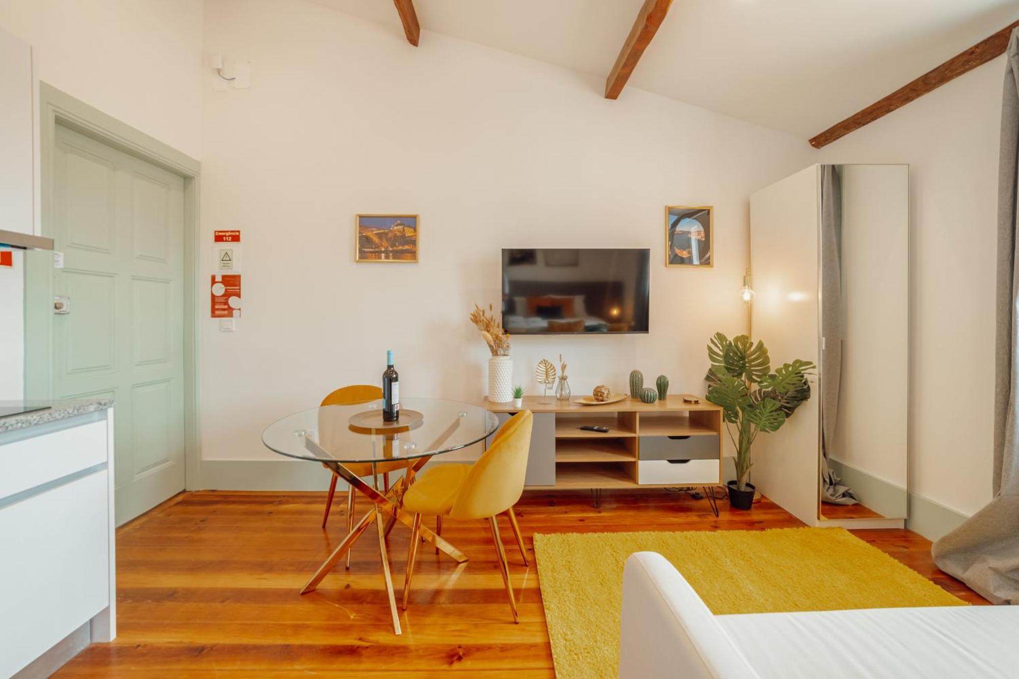 Downtown Suites By Vacationy Porto Ngoại thất bức ảnh