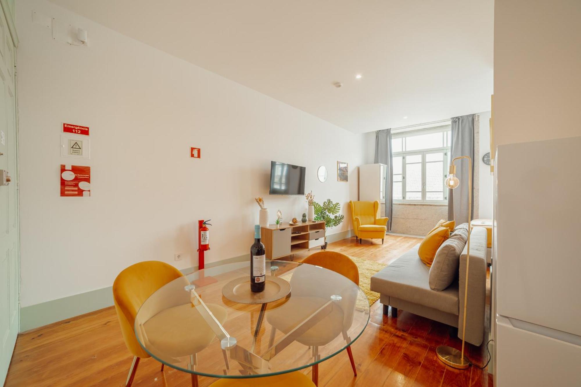 Downtown Suites By Vacationy Porto Ngoại thất bức ảnh