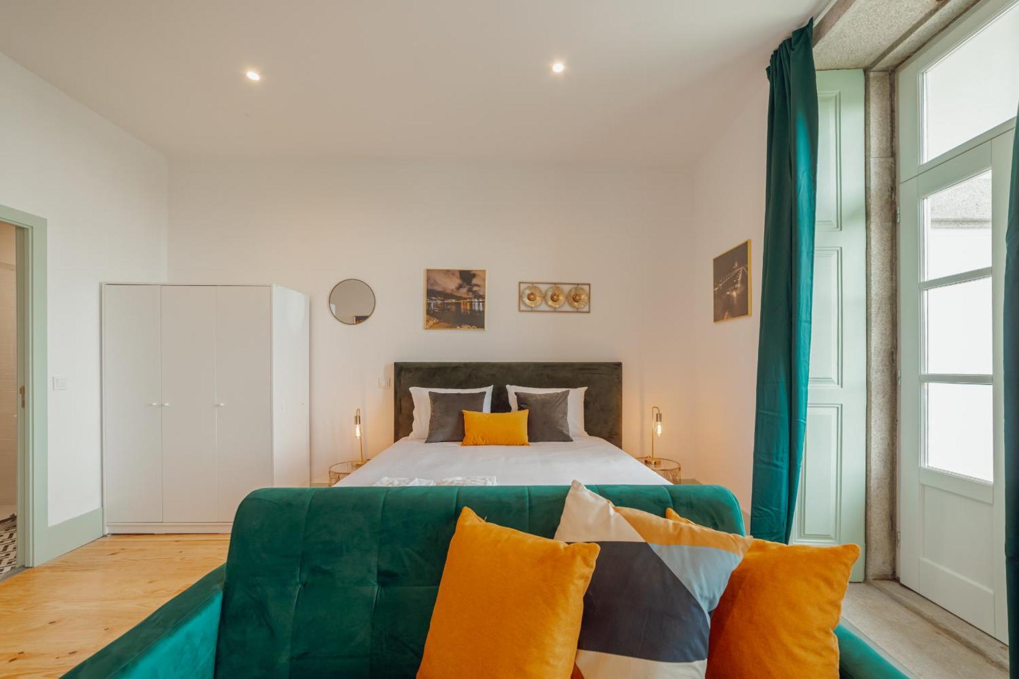 Downtown Suites By Vacationy Porto Ngoại thất bức ảnh
